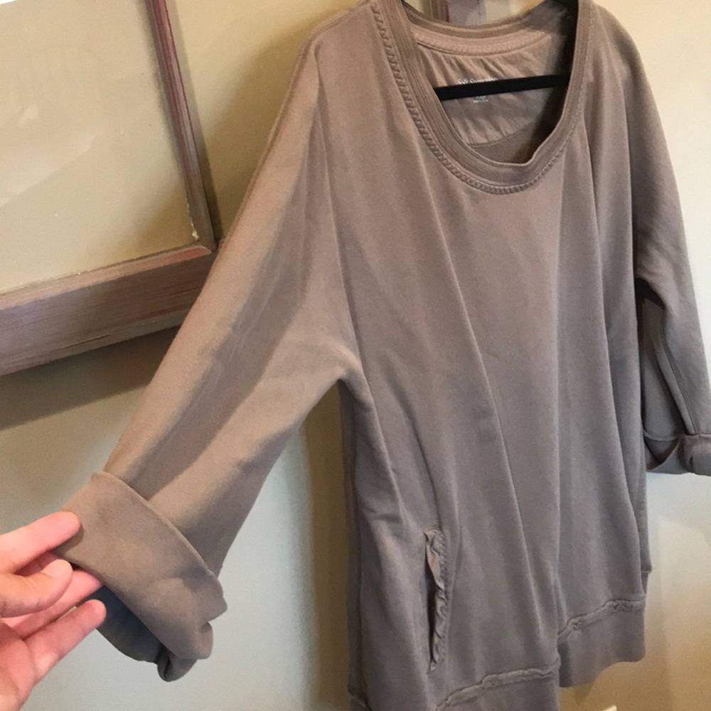 Short in a coffee color